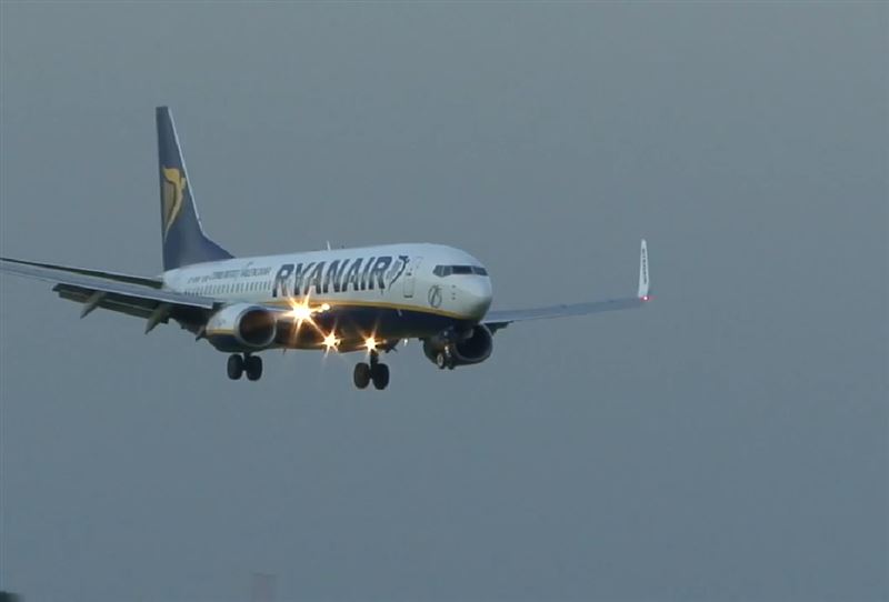 a-ryanair-airlines-copy-resized