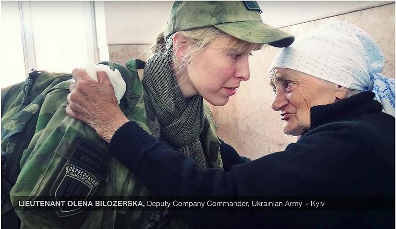 _04-UKRAINE-war-female-soldiers