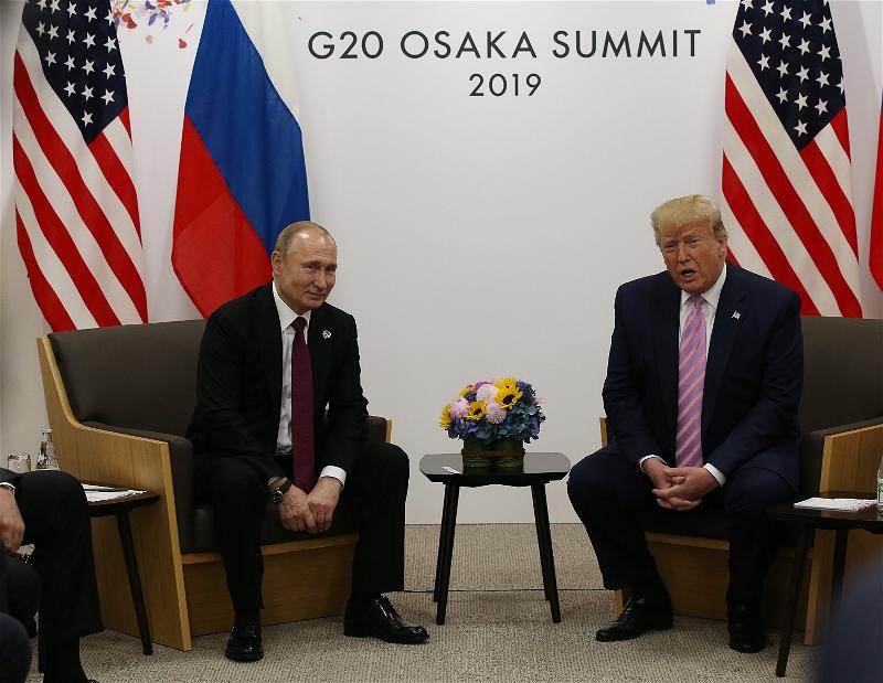 AFP_Trump gap Putin tai Osaka